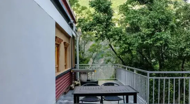 Jiaju secret realm  starry sky homestay