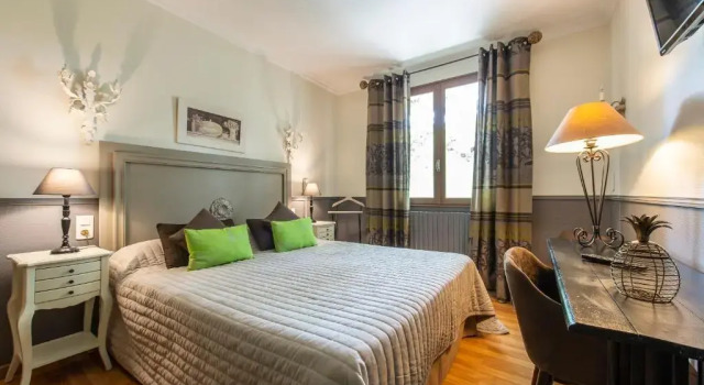 Les Florets, Book Hotel Hoteller i Vaucluse med parkering, Parkering