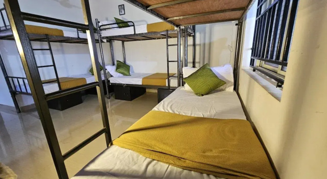 Aaroha Hill Top, Rezervovat Hotel Hotely v Bangalore s parkováním, Parkování