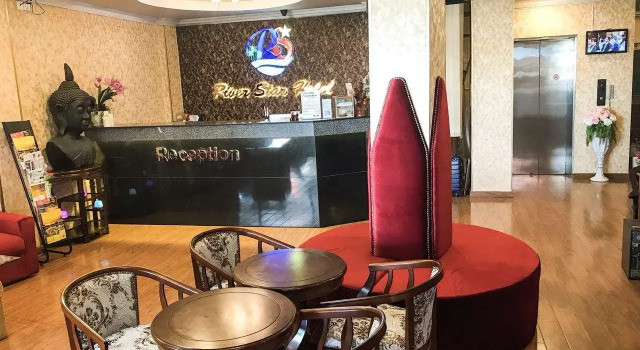 River Star Hotel