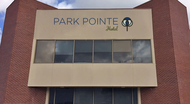 Четырёхместный номер Deluxe Park Pointe Hotel