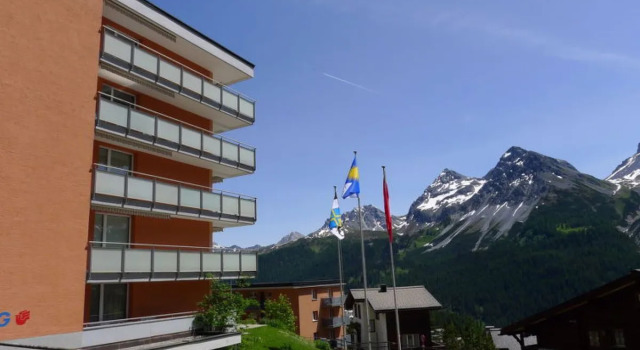 Promenade (Utoring) 25360, Book Hotel Arosa Grisons