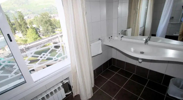 Трёхместный номер Standard Hôtel La Source