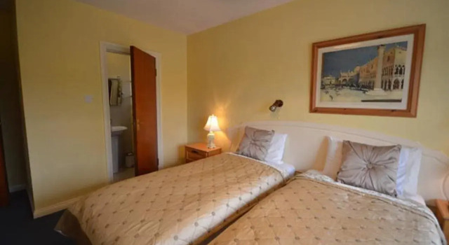 Gorman's B&B, Book Bed and Breakfast Hotels in Kerry with Parking, Parking