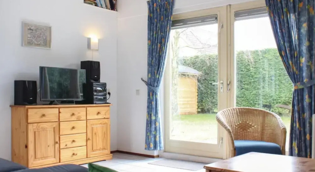 Beautiful Home in Wemeldinge With 3 Bedrooms and Wifi