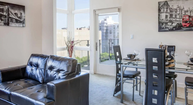 Heaven on Hollywood Furnished Apts - Vine