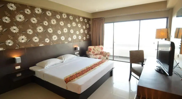 Номер Deluxe с видом на город Welcome Plaza Hotel Pattaya