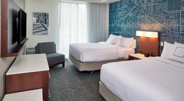 Четырёхместный номер Standard Courtyard by Marriott Minneapolis West