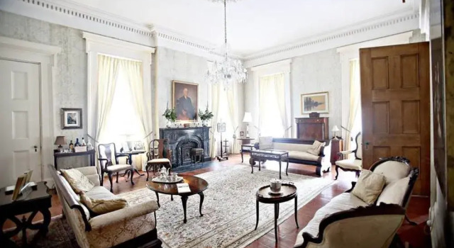 Madewood Plantation House, Book Hotel Darrow 