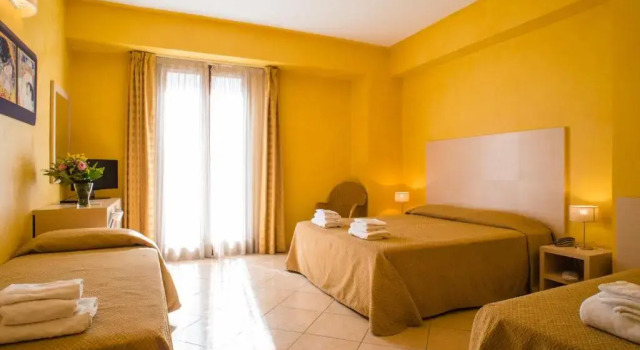 Четырёхместный номер Standard Hotel Villa Mare