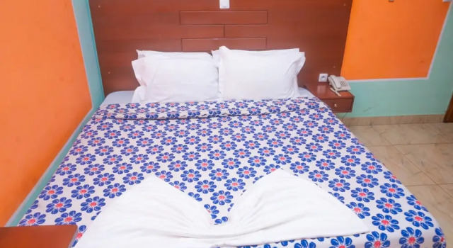 Deluxe Suite Hotel Residence Madadjeu