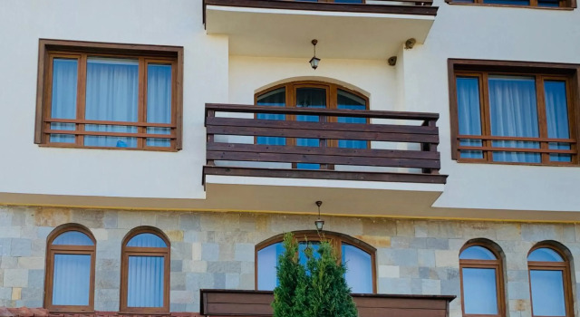 Charming Ski Apartments Near Gondola & Bar Street, Cedar Lodge 1 Complex, Забронировать Апартаменты/квартира Банско Горнолыжный курорт Банско, рядом с Chalin Valog Lift