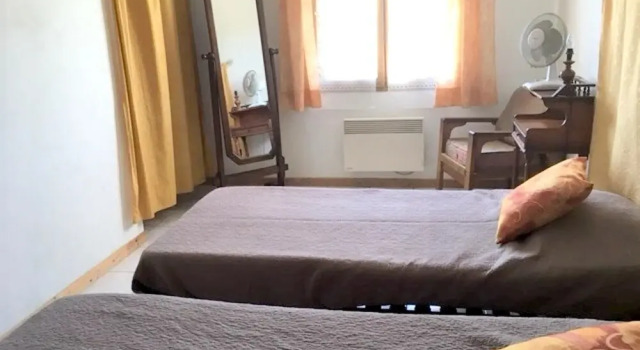 House With 2 Bedrooms in Ansouis, With Wonderful Mountain View, Pool A