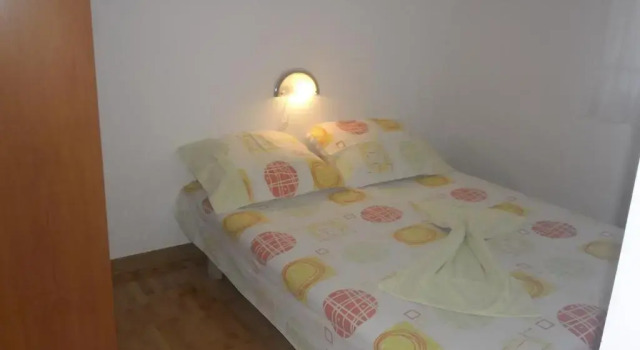 Апартаменты c 1 комнатой с красивым видом из окна Apartments Golubić