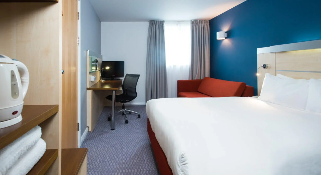 Двухместный номер Standard Holiday Inn Express Swindon City Centre by IHG