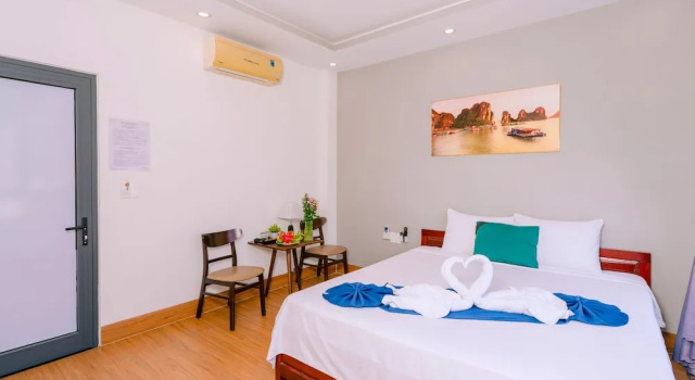 Двухместный номер Deluxe с балконом Vinh Khang Homestay