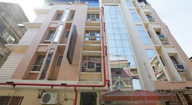 Hotel Diamond Plaza, Забронировать Отель Отели Калькутты с завтраком, рядом с United Bank of India, Завтраки