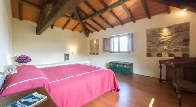 3bdrm luxury Apartment in Tuscan Villa,Private Estate, shared Swimmingpool, Book Apartment Hotels in Florence with Parking, Parking