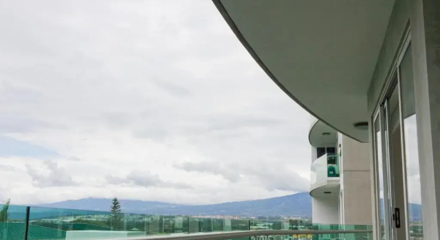 Апартаменты Modern 3 Bedroom Apartment