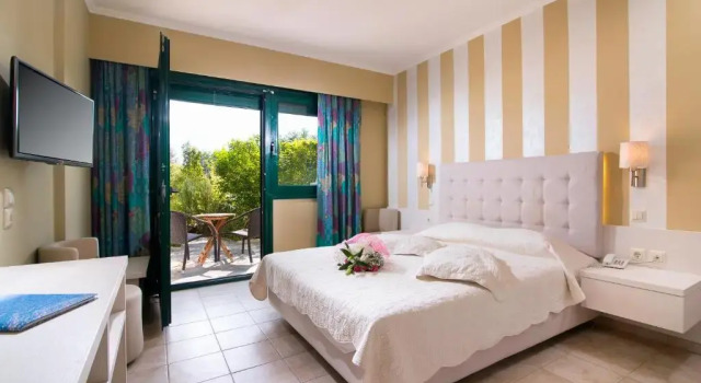 Номер Superior Ocean Beach Hotel