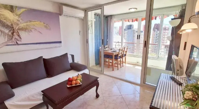 Апартаменты Apartment Sea View in Rincon de Loix- free parking, pool, Wi-Fi, new air conditioning