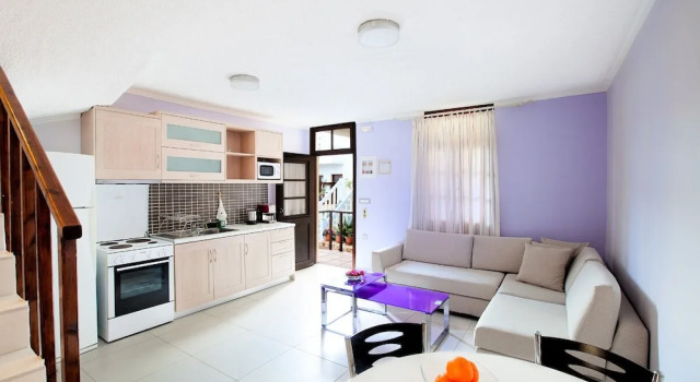 Семейные апартаменты с 2 комнатами с балконом Giorgis Blue Apartments