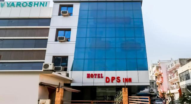 OYO 78543 Collection O Hotel Dps Inn
