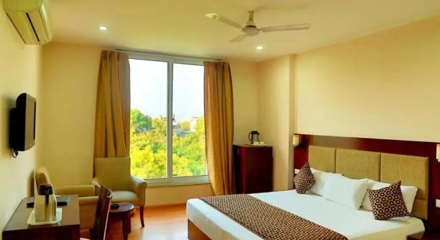 Hotel Soorya Retreat, Prenota Hotel Kanjikode Kerala