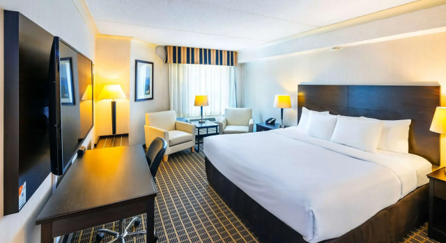 Двухместный номер Standard Quality Inn & Suites Garden of the Gulf