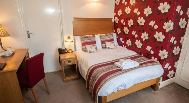 The Rutland Arms Hotel, Bakewell, Derbyshire - The Coaching Inn Group, Забронировать Отель Бэйкуэлл Дербишир