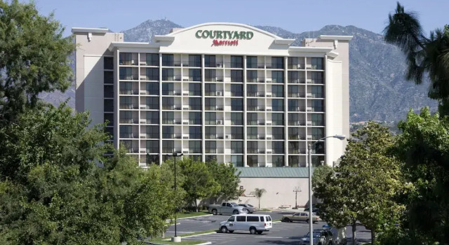 Courtyard Los Angeles Pasadena Monrovia, Забронировать Отель Монровия Большой Лос-Анджелес