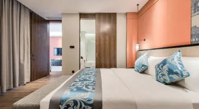 Люкс Superior с видом на реку Royal Hotel