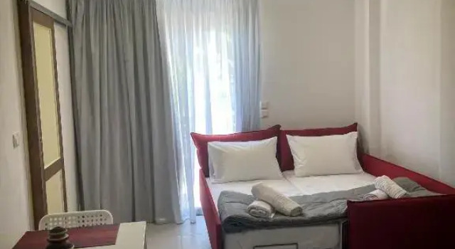 SUN DAY Rooms & Studios, Забронировать Апартаменты/квартира Луца Спата - Артемида