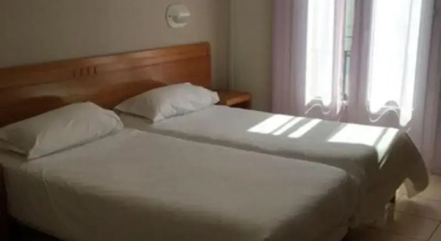 Hotel Bonaparte, Забронировать Отель Отели Бастия 3 звезды, рядом с Statue of Napoléon Bonaparte, 3*