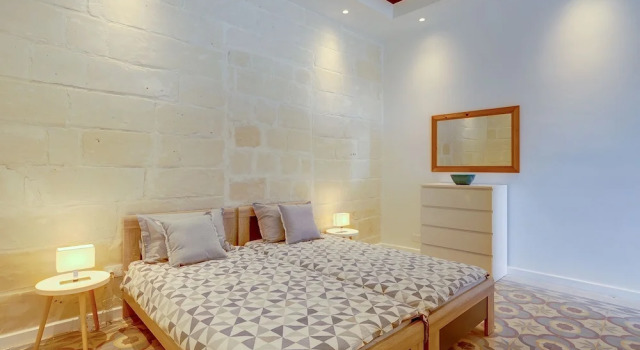 Central 1BR Apartment in Valletta