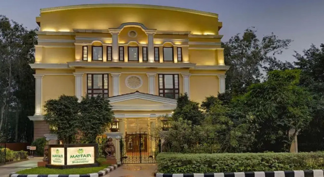 Mayfair Convention, Book Hotel Hotels in Bhubaneshwar with a Pool, Swimming Pool