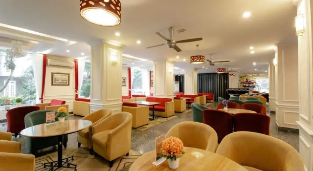 White Palace Thai Binh Hotel 1, Rezervasyon Otel Thai Binh otoparklı oteller, Otopark
