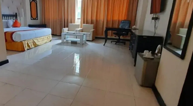 Junior-Suite Grand Hotel Surabaya