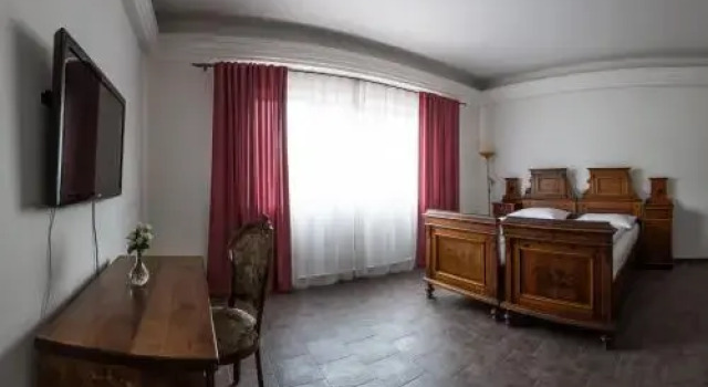 Hotel Laguna, Book Hotel Hoteller i Moravia-Silesia med parkering, Parkering