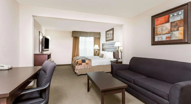 Номер Deluxe Fairfield by Marriott Inn & Suites LaGrange
