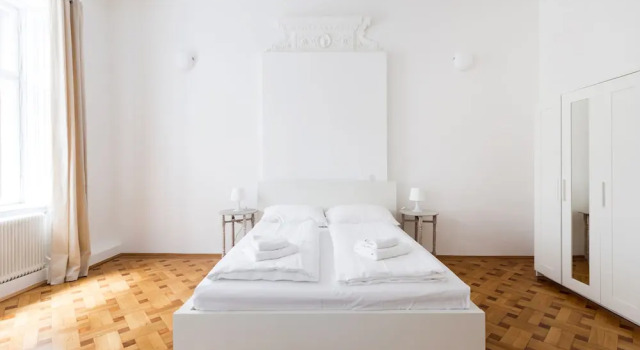 Студия с балконом HeyMi Apartments in City Center