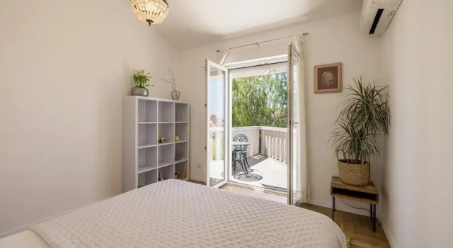 Вилла Deluxe Villa Artea, Luxurious Villa with Heated Pool