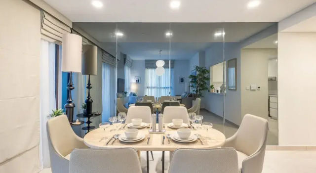 SuperHost - Urban Elegance 2BR in Asayel 2 Near Burj Al Arab, Забронировать Апартаменты/квартира Джумейра , рядом с Торговый центр Эмиратов