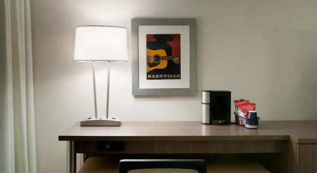 Номер Standard Holiday Inn Nashville - Vanderbilt - Dwtn by IHG