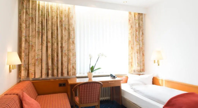 Номер Standard Ringhotel Loews Merkur