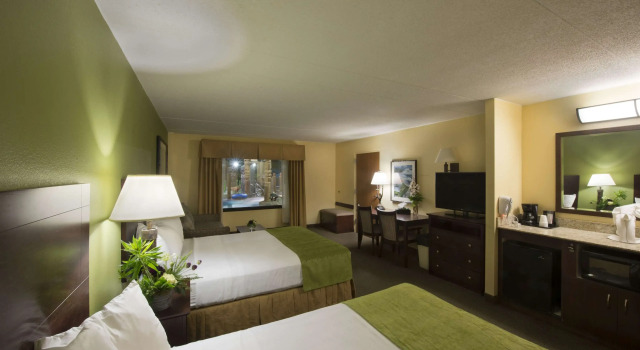 Edgewater Hotel & Waterpark, Varaa Hotelli Hotellit Minnesota pysäköinnillä, Pysäköinti