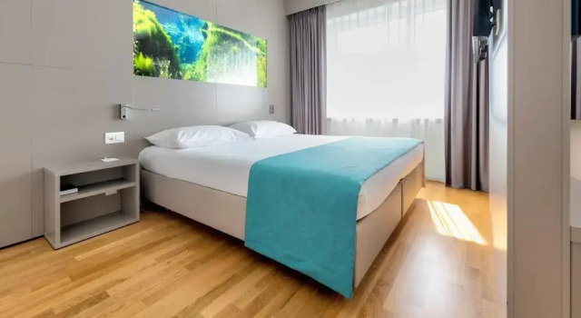 Полулюкс с видом на город Aquatis Hotel