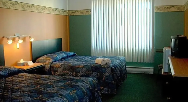 Auberge Le Cabanon, Prenota Ostello Saint Zenon Lanaudiere