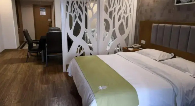Люкс Superior GreenTree Alliance ZheJiang Huzhou Changxing Zhebei Business Square Hotel