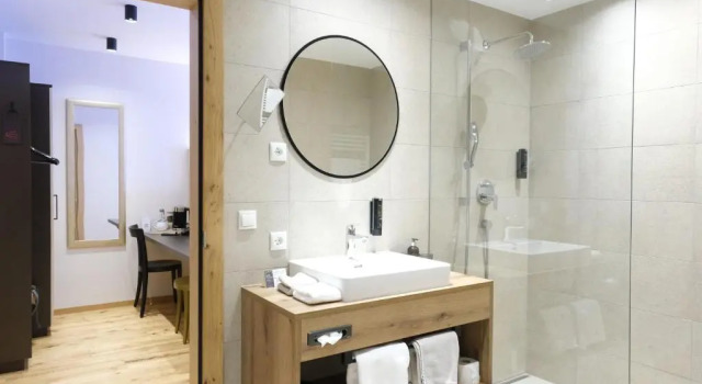 Трёхместный номер Standard с балконом Hotel Die Arlbergerin